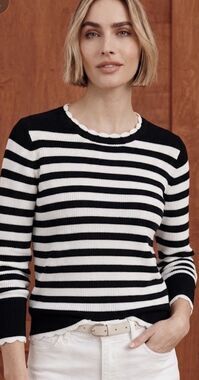 Greige Women’s Size XL Black Stripe White Ruffle Chunky Knit Sweater Preppy Fall